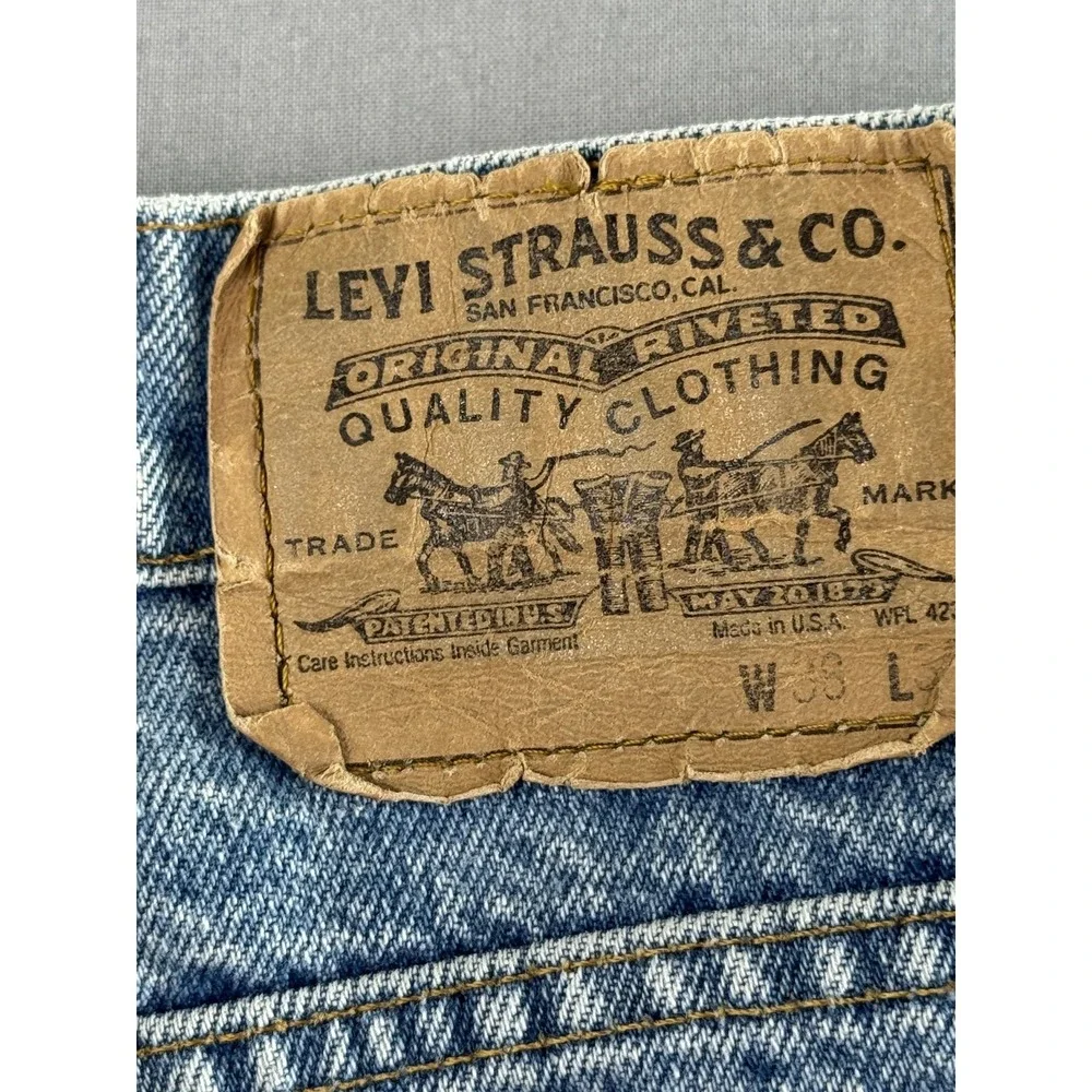 Vintage Levis 501‎ Jeans Mens 38x32 Blue Denim USA Button Fly Straight Leg 90s